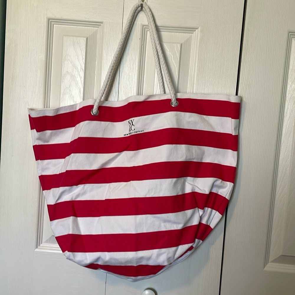 New York and Company beach bag